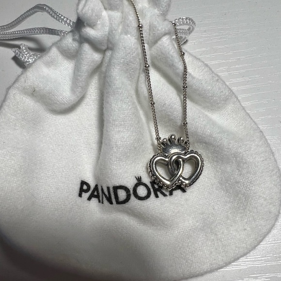 Pandora sterling silver crowned interlocking heart necklace, adjustable chain - Picture 3 of 3